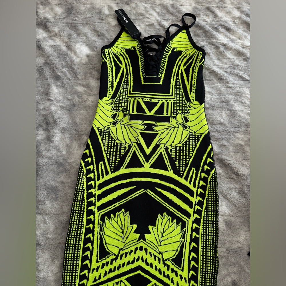 Fashion Nova Neon Green Graphic Maxi Dress